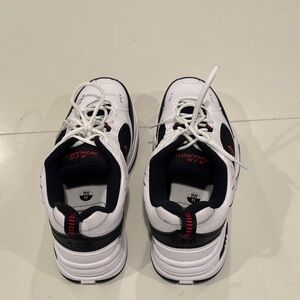 Nike Men’s Air Monarch IV